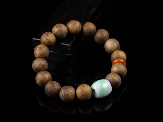 XY0328沉香+翡翠南红手串 商品图2