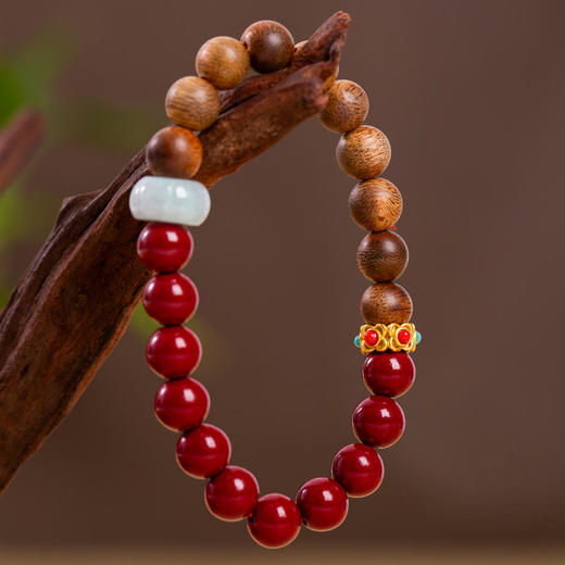 热卖！越戴越香！千年风雅宫造设计师款加里曼丹沉香手串松紧绳设计不挑腕尾清雅精致 商品图5