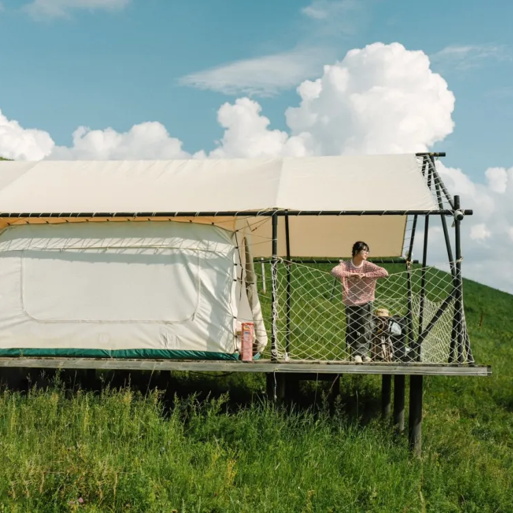 【内蒙】睡进野奢帐篷酒店，越野车穿越、骑马、游牧民族、走进杭盖乐队夏牧场！乌兰布统亲子游学、4岁起报！