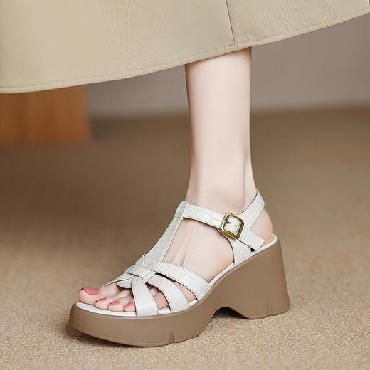 【预售5天】夏季时尚复古罗马圆头防水台坡跟厚底8cm高跟鞋真皮凉鞋DPJ&3062 商品图0