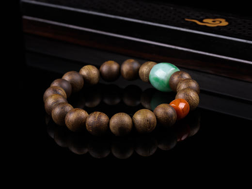 XY0329沉香+翡翠南红桶珠手串 商品图4