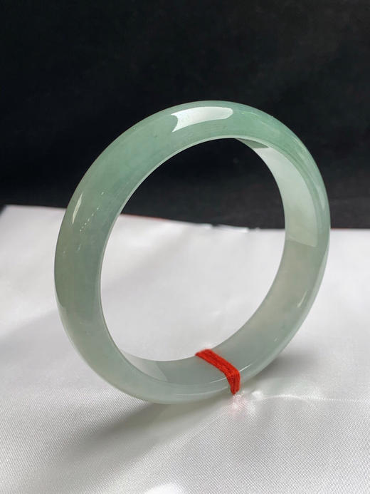 612931，60.3圈口，糯冰油青半山半水正圈平安镯，种老水足，微透手 商品图1