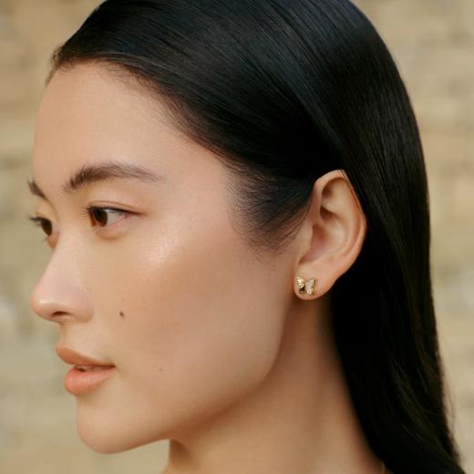 2楼「新品」Fellala/翡拉拉「化蝶」时尚设计蝶恋花耳钉素雅小耳钉货号925419109吊牌价1099现价989 商品图2