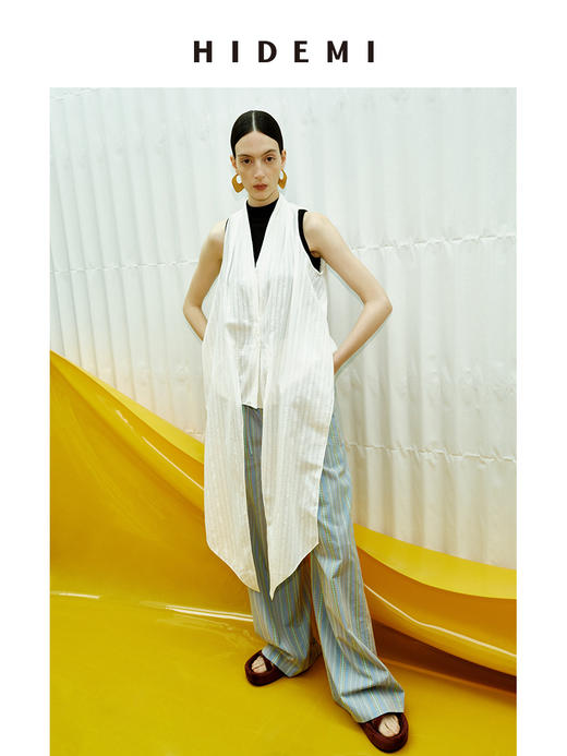 HIDEMI度假系列艺术感浮雕面料不规则剪裁绑带设计感一衣多穿上衣裙裤套装 上衣/裙裤 商品图5