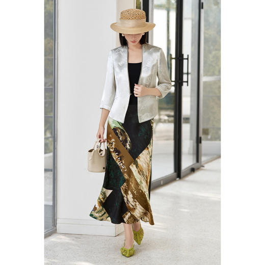 米思阳2026春季新款奢感醋酸新中式潮流短外套气质高级感缎面外搭1883 商品图5