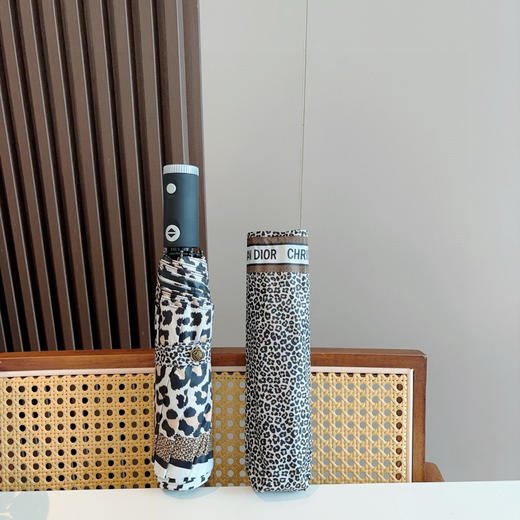 夏季特惠💰240 迪三折自动折叠晴雨伞 商品图2