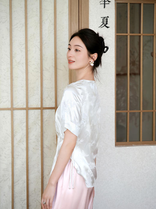 盛唐牡丹| 梅兰竹菊冠乐绉短袖上衣 商品图1