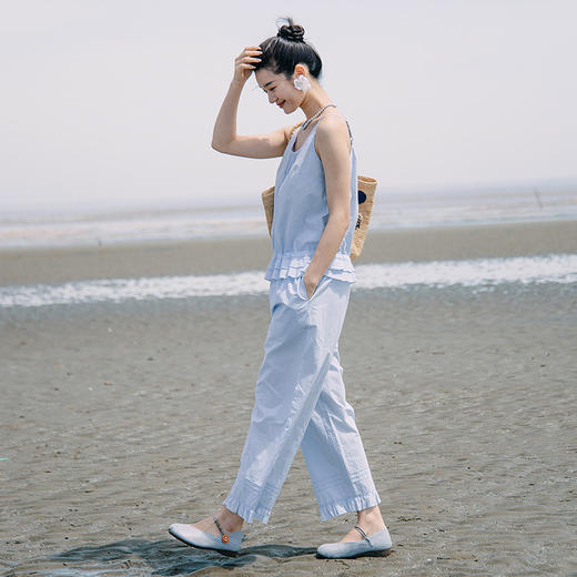 绽放女装276-255朵/【入蓝系列】设计感可调节吊带直筒打底裤套装 商品图2