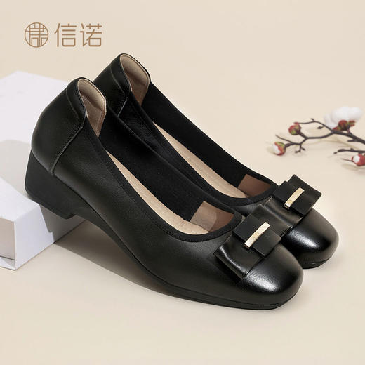信诺妈妈鞋2025新款夏季舒适一脚蹬中老年真皮单鞋软底通勤皮鞋女\\Server\e\25年所有款\25L\李慧\冬冬\X5C137-106 商品图5