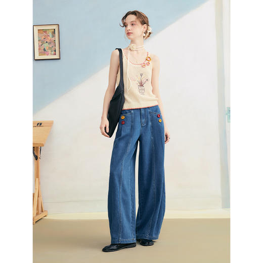 两三事 季风絮语 2025夏季新款休闲彩色手钩花纽扣阔腿牛仔裤女 商品图1