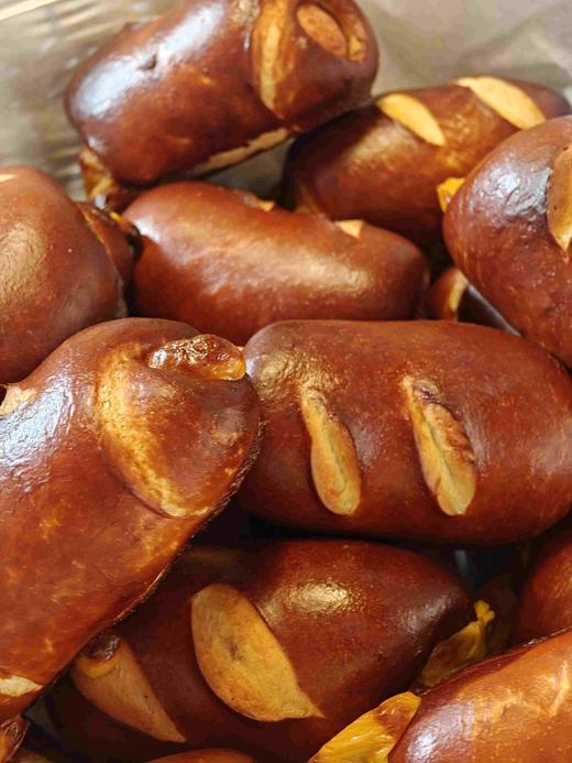 【下单现烤不接急单】【四只】川渝辣酸豆角牛肉沫/咖喱鸡肉/川渝辣小龙虾/酱香鸡肉/法兰克福牛肉香肠芝士碱包 商品图8