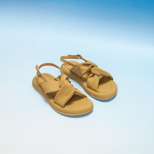 REREJOY 软绵绵云朵交叉带凉鞋 商品图3