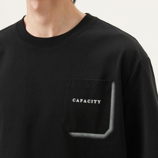 gxg.jeans男装 25年夏热卖圆领简约口袋个性印花男式T恤男短袖男 商品图4