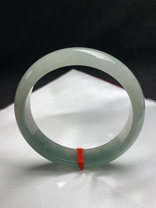 612931，60.3圈口，糯冰油青半山半水正圈平安镯，种老水足，微透手 商品图4