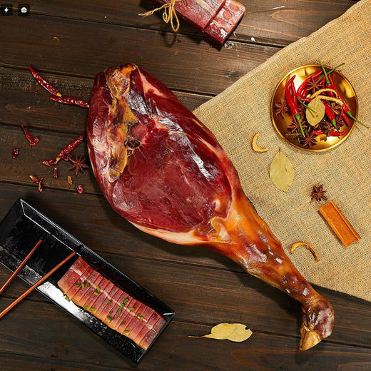 云南整只火腿3.5kg/盒 云南特产礼赠首选  时间赠与的沉淀美味   肉质紧实  味道醇厚肉香馥郁  还原记忆中的家乡味 商品图1
