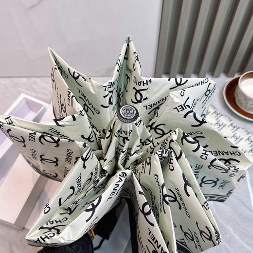 夏季特惠💰230 香奈儿 夏季新款 全自动折叠晴雨伞 商品图4