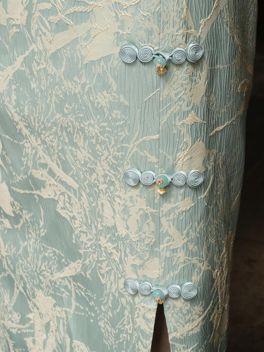 盛唐婧| 新中式真丝双色冠乐皱开叉半裙-绿色 商品图4