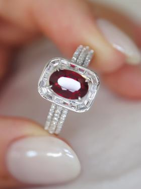 1.13ct刻面红宝石戒指