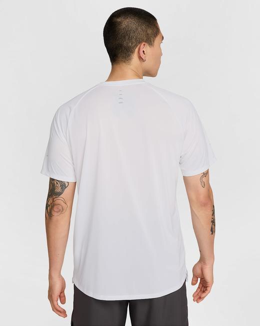 Nike 耐克Stride Dri-FIT ADV 男子速干短袖跑步上衣HV5204-100 商品图1