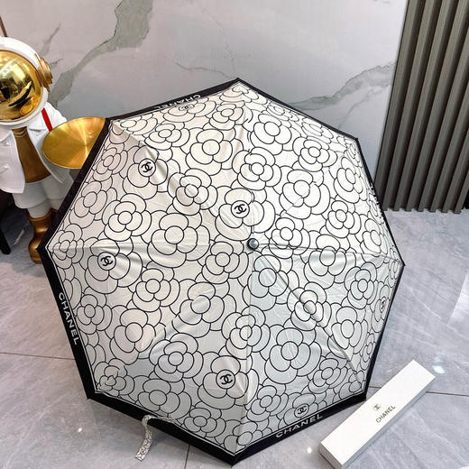 夏季特惠💰230 香奈儿 夏季新款 全自动折叠晴雨伞 商品图0