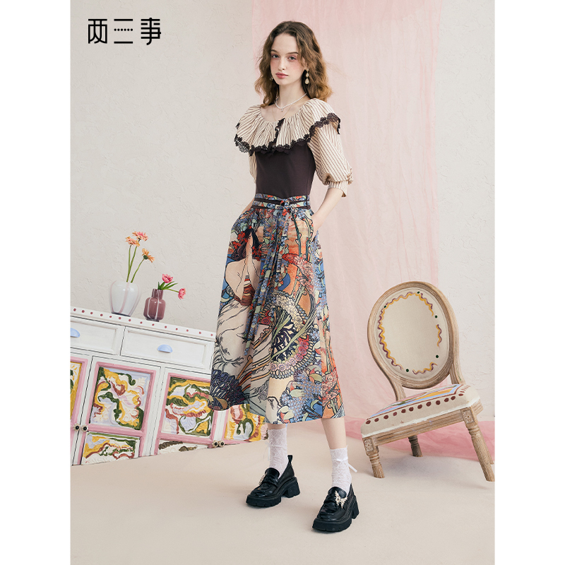 两三事暮色诗行2025夏季新款复古一字肩露肩条纹印花泡泡袖连衣裙