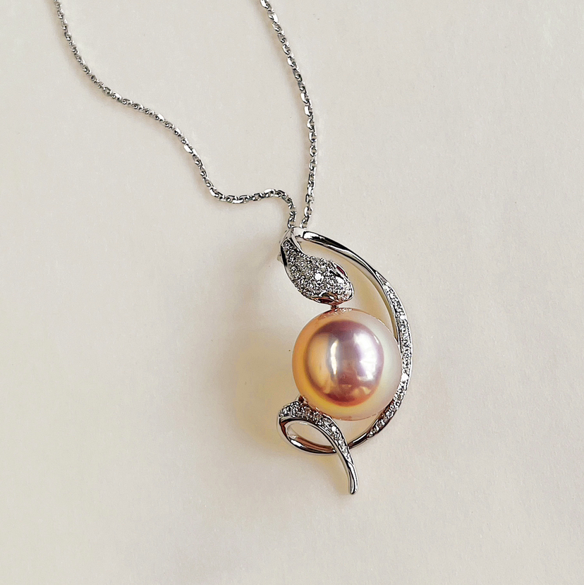 RETRO系列 18K镶钻石和淡水爱迪生珍珠 灵蛇 坠子（不含链）