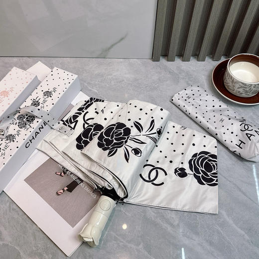 夏季特惠💰230 CHANEL 香奈儿 夏季新款 全自动折叠晴雨伞 商品图3