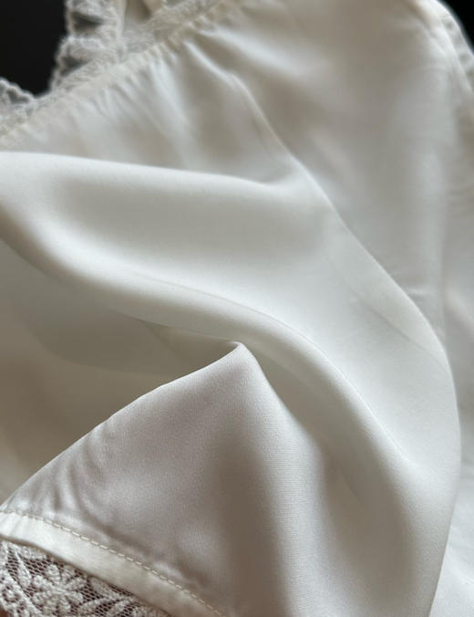 澳洲小众 𝐏𝐫𝐢𝐧𝐜𝐞𝐬𝐬 𝐏𝐨𝐥𝐥𝐲蕾丝吊带上衣050504 商品图9