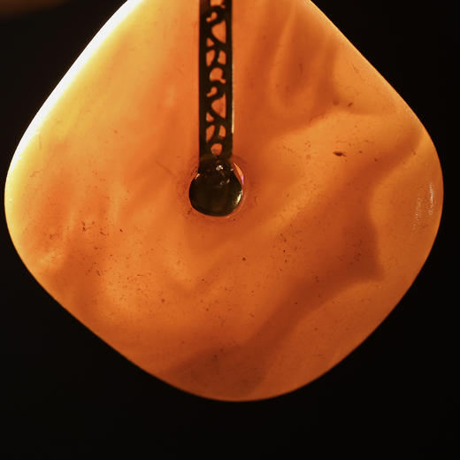 西藏清代蜜蜡+20世纪欧洲绿松石花瓣项坠 商品图7