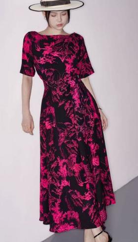 圆领短袖撞色大花印花修身长裙SZ2S85-魏紫