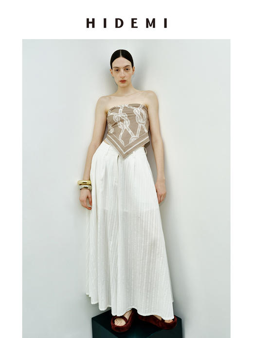 HIDEMI度假系列艺术感浮雕面料不规则剪裁绑带设计感一衣多穿上衣裙裤套装 上衣/裙裤 商品图7