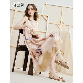 两三事 拥抱熔点 2025夏季新款复古画作印花拼接吊带裙长款连衣裙