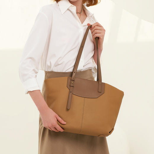 【预售3天】大容量女包2025新款手提腋下包小众原创设计通勤单肩包7480 商品图2