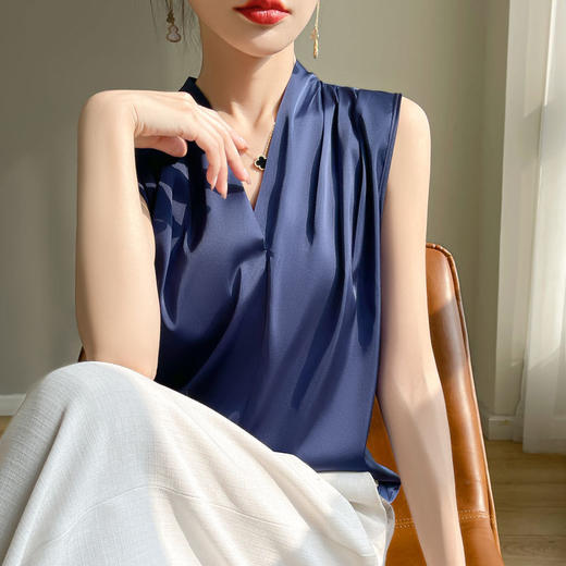 雀说醋酸缎面v领吊带背心女气质显瘦西装 内搭无袖外穿挂脖上衣ALA12-5-A31 商品图6