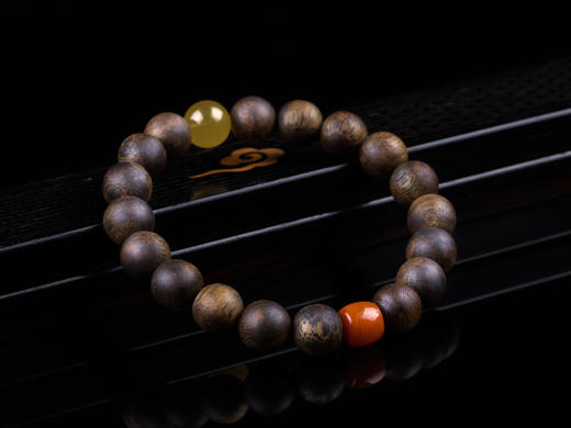 XY0331沉香+蜜蜡南红手串 商品图7