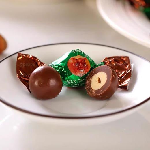 俄罗斯进口奥泽拉榛仁夹心牛奶巧克力糖果零食200g/袋 商品图3