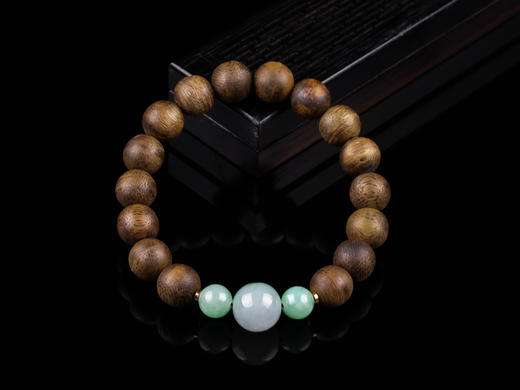 XY0330沉香+翡翠三和手串 商品图0