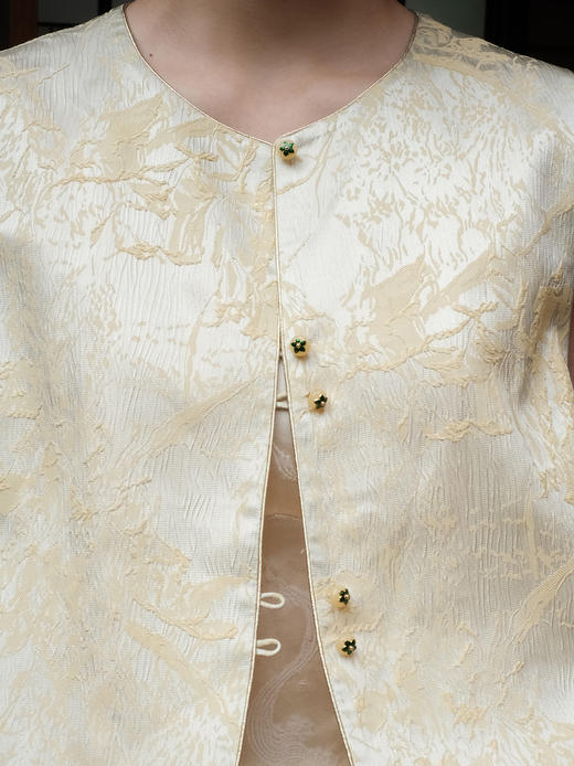 盛唐婧| 新中式真丝双色冠乐皱对襟马甲-黄色 商品图2