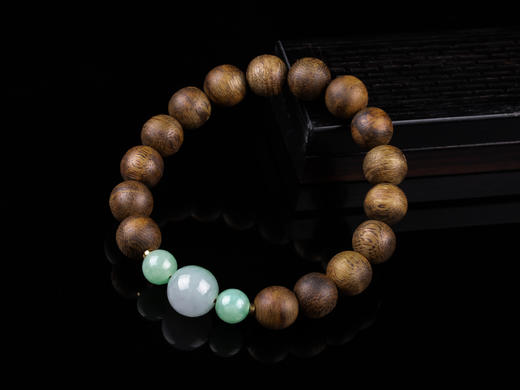 XY0330沉香+翡翠三和手串 商品图2