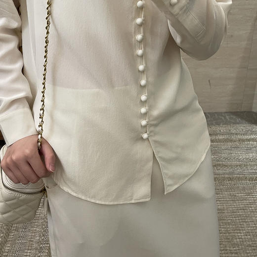 「K」洛诗琳35421法式复古真丝衬衫2025夏季纯色包扣真丝上衣0910 商品图4
