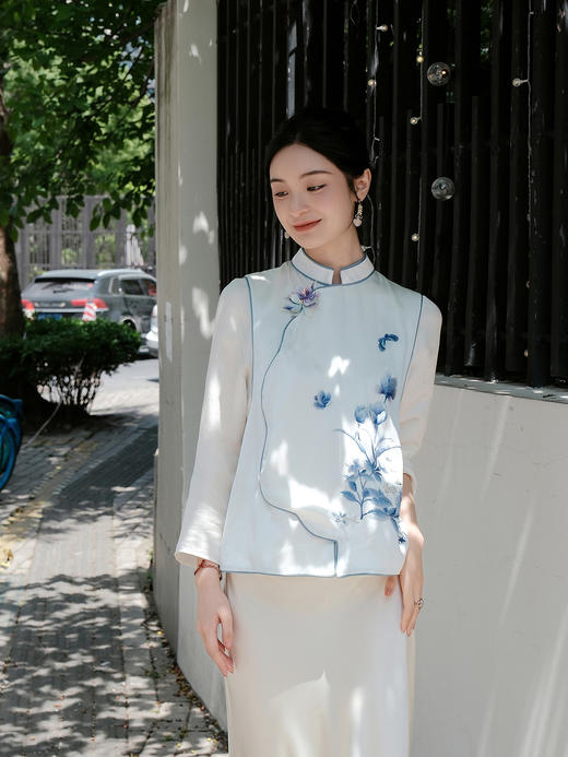 盛唐牡丹|绒花款真丝手绣花瓣领马甲 商品图0