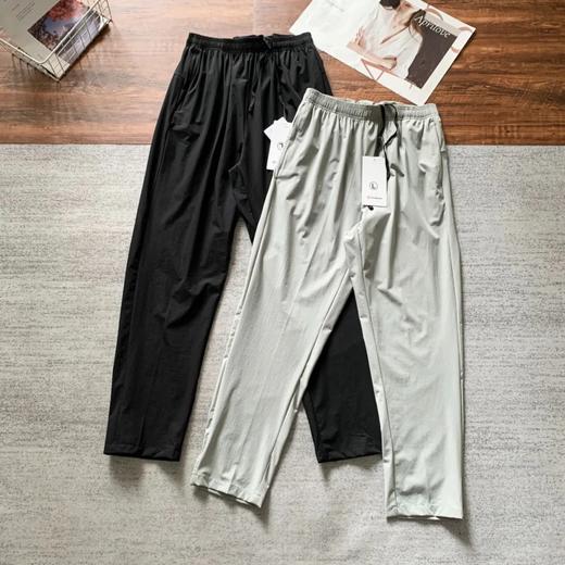 LULU男士LAB系列可收纳速干直筒腰带松紧反光印花长裤 商品图0