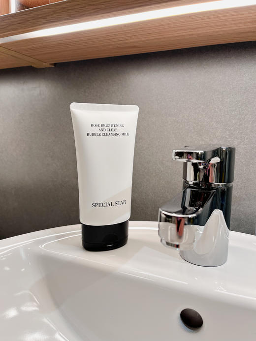点击购买！SPECIAL STAR玫瑰焕颜净透泡泡洁面乳 商品图2