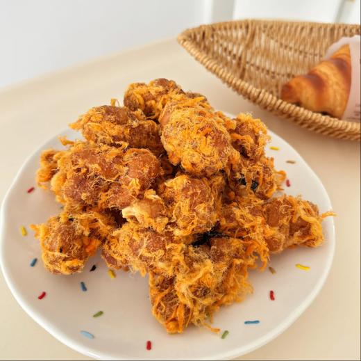 🥰麻花裹满了肉松🔥【果然U品 肉松麻花】一口香酥松脆😍好吃到嗦手指🎯 ✅100%真肉松🥩6代传承古法手工工艺，柴火油炸 每一根都是纯手工制作  商品图11