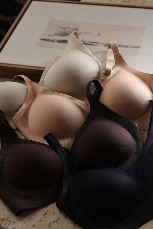 买赠内裤一条！线雕Bra悬浮提拉塑形文胸内衣套装 无痕裸感，抑菌去味 随心搭配，不显痕迹～ 商品图0
