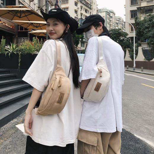 【日系风胸包，简约轻便】日系胸包男士ins简约小包 轻便休闲斜挎包 男运动单肩包 潮牌小背包情侣款-QQ 商品图0