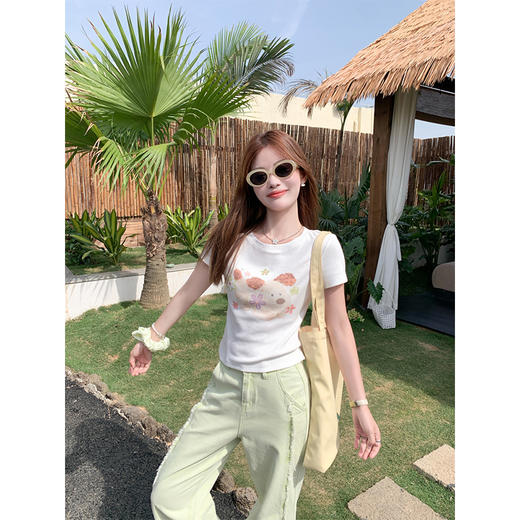 <曾小咸推荐>小花正肩显瘦减龄圆领短袖T恤 商品图3