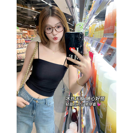 <曾小咸推荐>带胸垫一体无痕吊带背心抹胸 商品图3