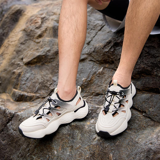 骆驼溯溪鞋男鞋2025夏季新款舒适透气软弹城市户外休闲花生凉鞋 G15M171003 商品图3