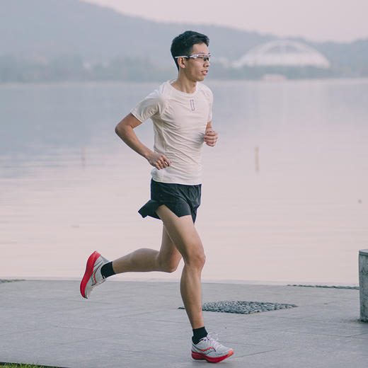 健牧 ‎起跑 男士跑步短袖T恤 商品图0